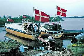 011_Anton Festen er dog ikke for gangbesværede.