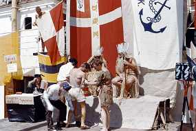 004_Baadsmand Anton har mange muntre beretninger fra tiden til søs ...