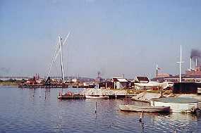 007_Husbaade I 1962 blev kabinen under stor bevågenhed faldtestet af kranen Herkules i Københavns Havn og bestod.