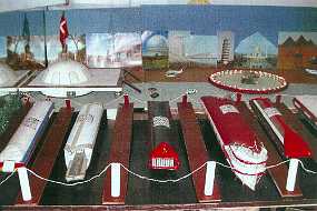 005b_FlydendeBy Ting ta'r tid. Tillæg 32 til kommuneplanen fra 2005 beskriver rammerne for husbådudviklingen i havnen. Klik på link-knappen herunder for yderligere info.